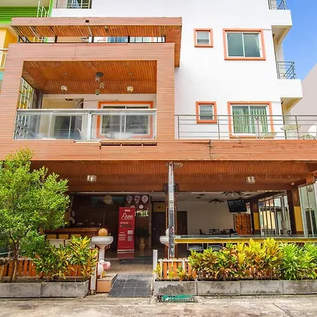 Oyo 485 Million Patong Beach Resort